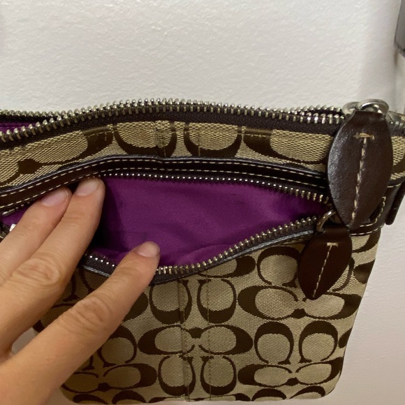 Coach side satchel purse - Picture 4 of 6